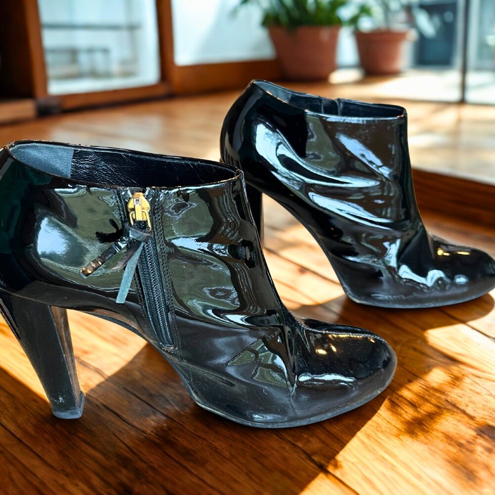 Miu Miu Vintage 2000s Womens Patent Leather High Heeled Ankle Boots Size 10